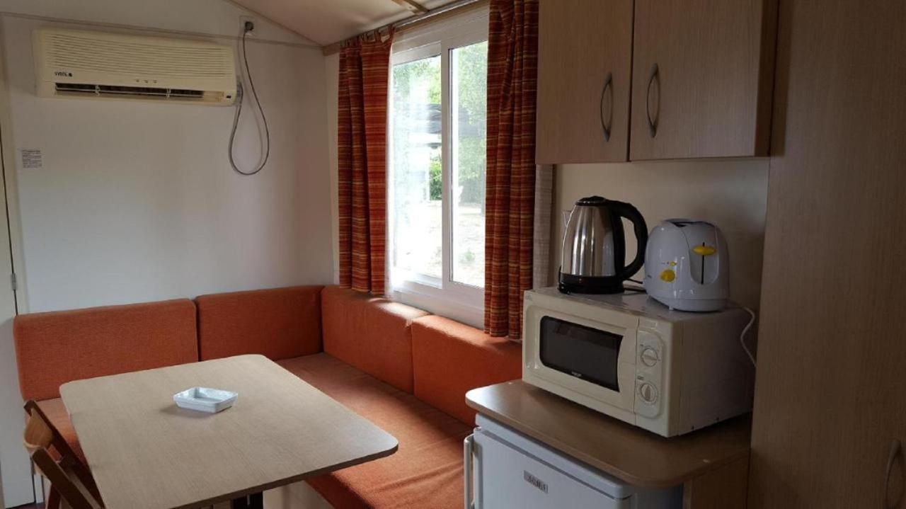Adriacamp Mobile Homes Rosepineta Розапінета Екстер'єр фото