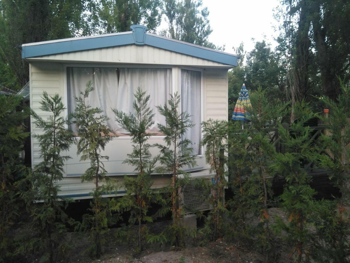 Adriacamp Mobile Homes Rosepineta Розапінета Екстер'єр фото